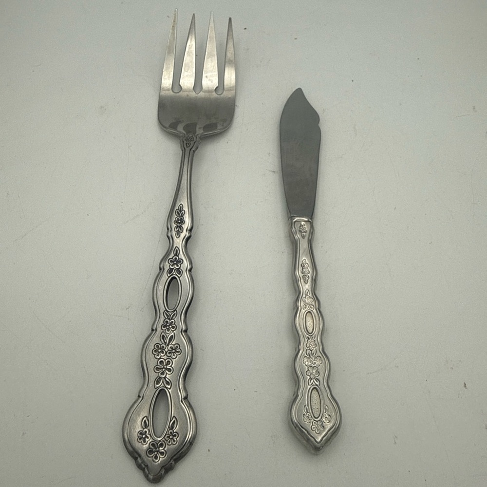 Oneida Community FANTASY Serving Fork & Butter Knife pierced Burnished Stainless